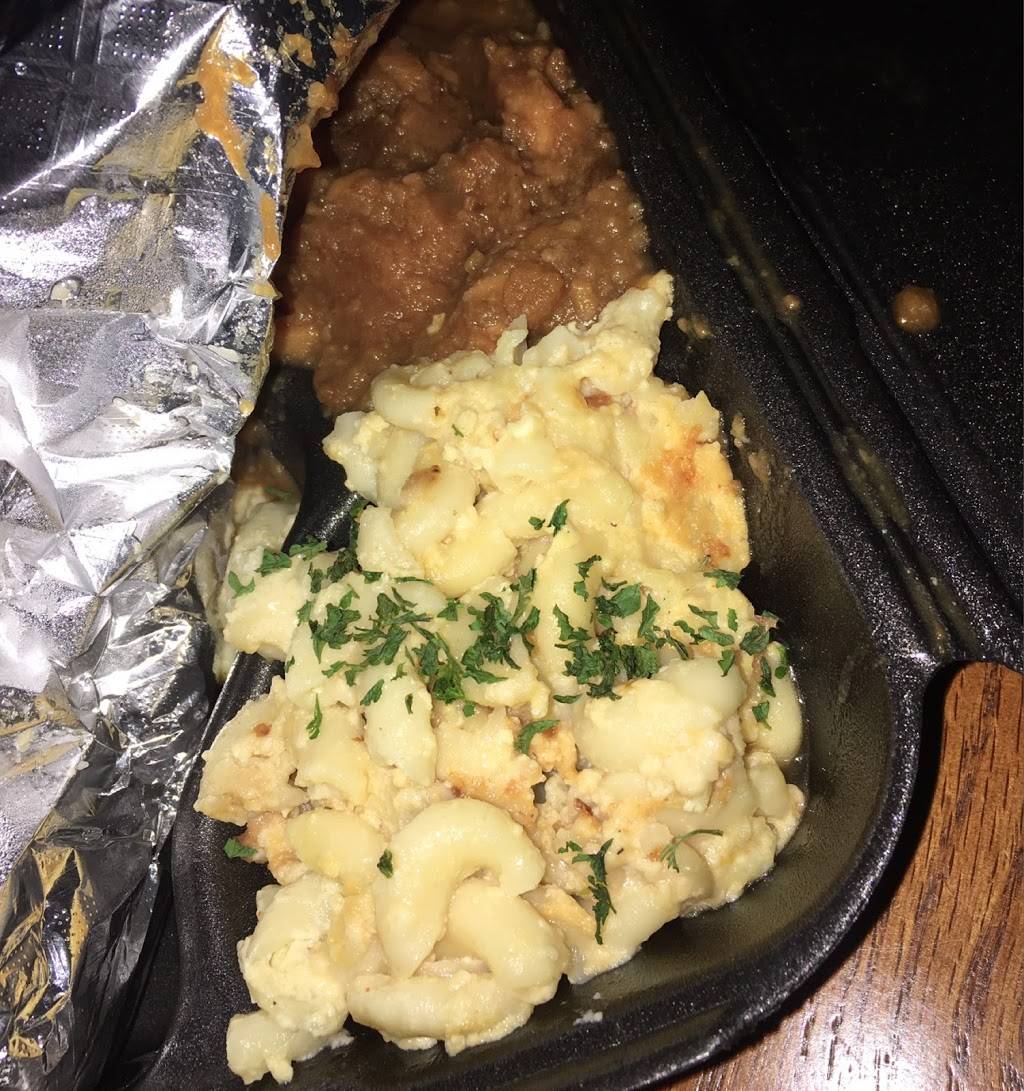 Boss Queens Soul Cafe | restaurant | 871 N Military Hwy, Norfolk, VA 23502, USA | 7578939243 OR +1 757-893-9243