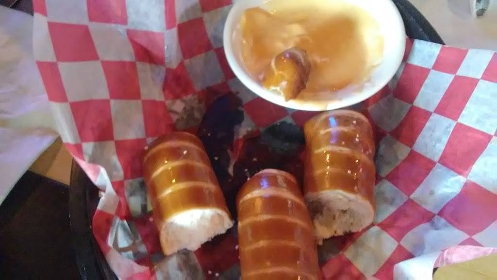 Bootleggers Bar & Grille Home of the big deck | restaurant | 287 TN-1, Crossville, TN 38555, USA | 9313370449 OR +1 931-337-0449