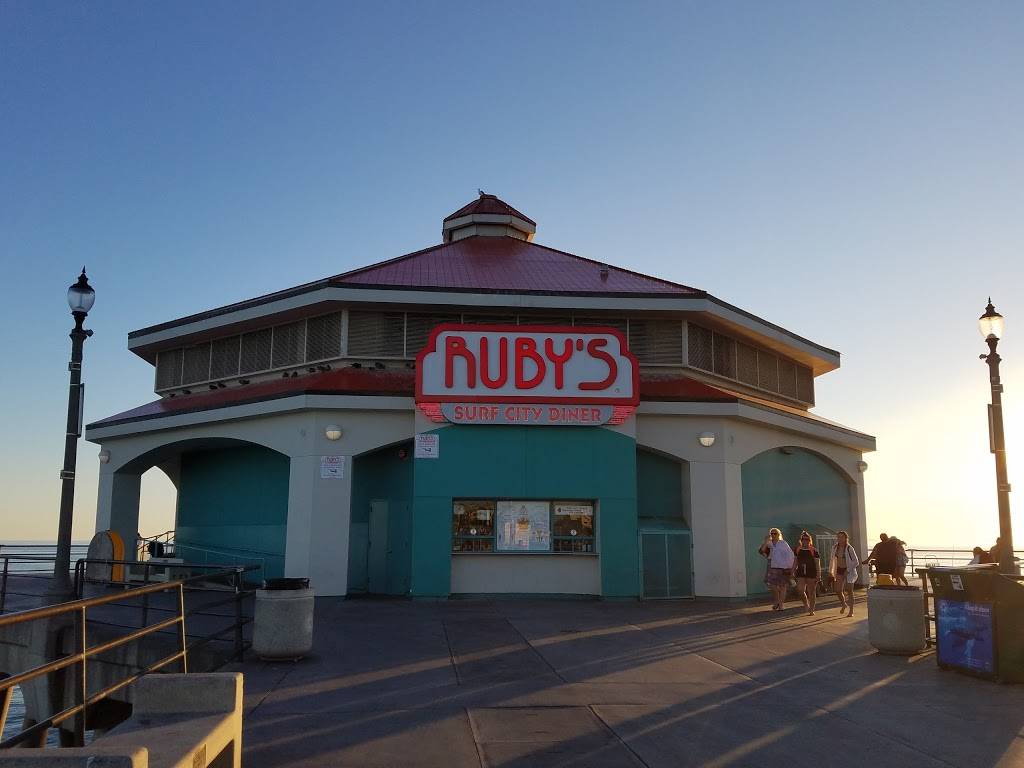 Rubys Diner | restaurant | 1 Main St #1, Huntington Beach, CA 92648, USA | 7149697829 OR +1 714-969-7829