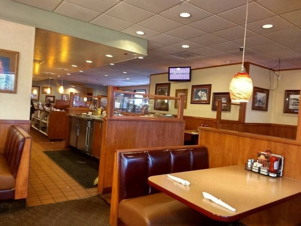 Dennys | restaurant | 987 Kruse Way, Springfield, OR 97477, USA | 5417440602 OR +1 541-744-0602