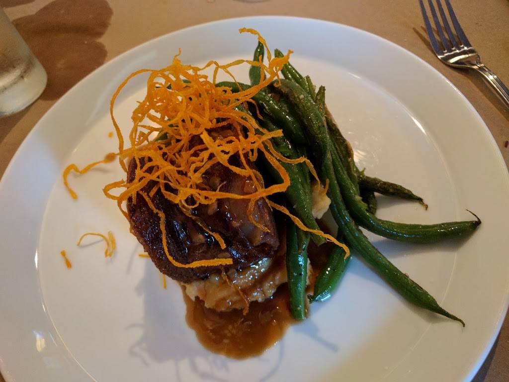 FarmHaus Restaurant | restaurant | 3257 Ivanhoe Ave, St. Louis, MO 63139, USA | 3146473800 OR +1 314-647-3800