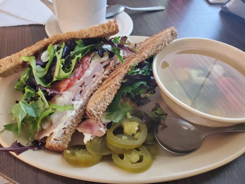 Galas Bar juices & Smoothies | restaurant | 8409 Dyer St ste b, El Paso, TX 79904, USA | 9153030652 OR +1 915-303-0652