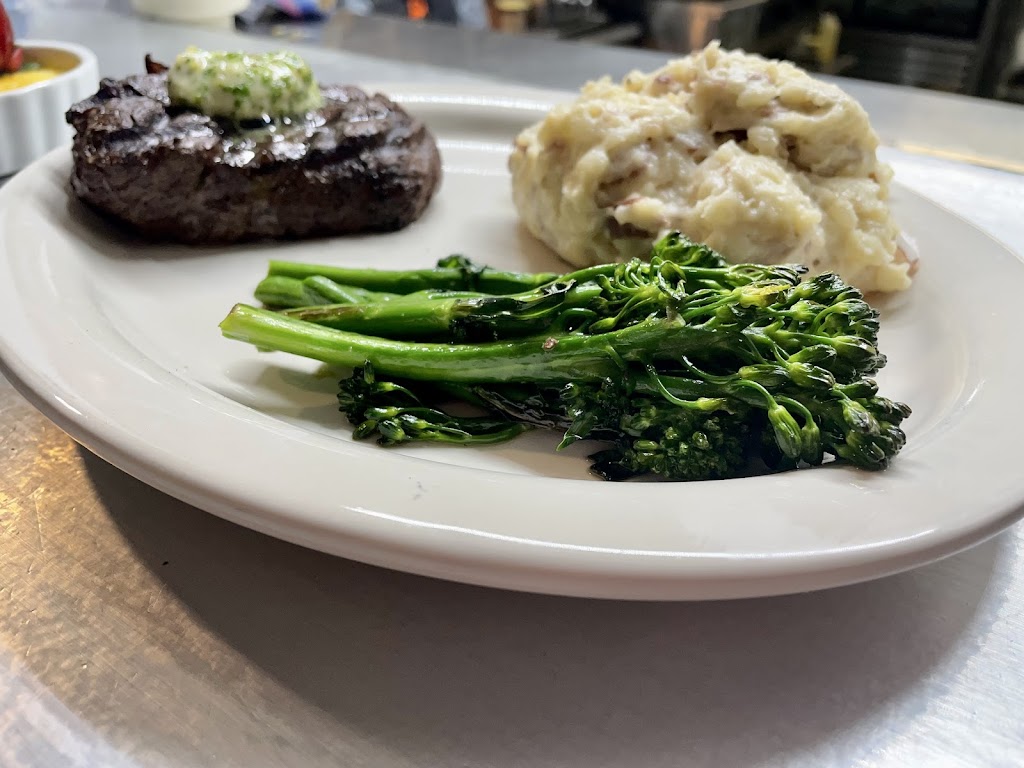 McKinley’s Scottish/American Restaurant | restaurant | 109 Jane Jayroe Blvd, Laverne, OK 73848, USA | 5808089573 OR +1 580-808-9573