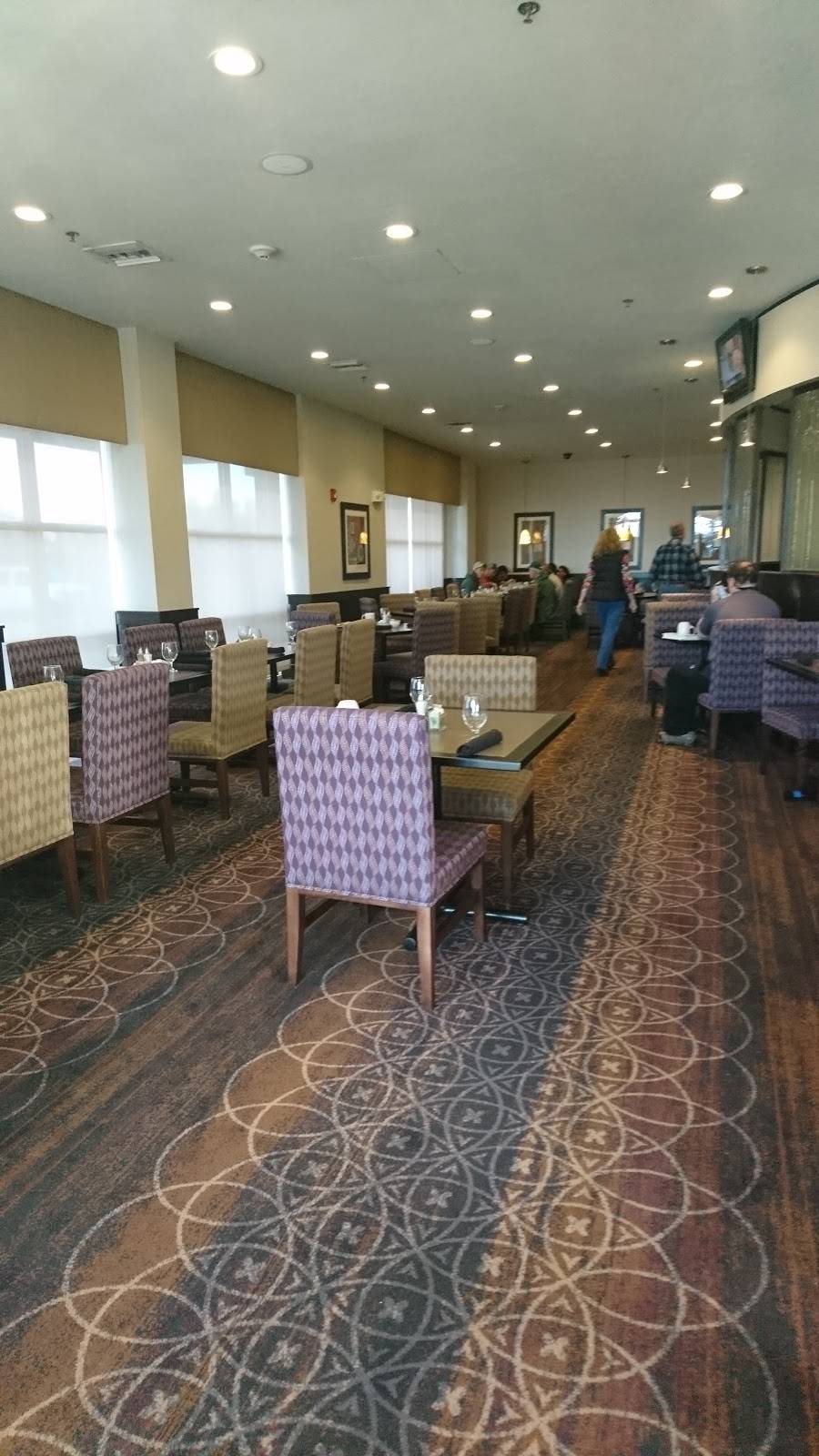 Juno Restaurant | restaurant | 109 W International Airport Rd, Anchorage, AK 99518, USA | 9074334100 OR +1 907-433-4100