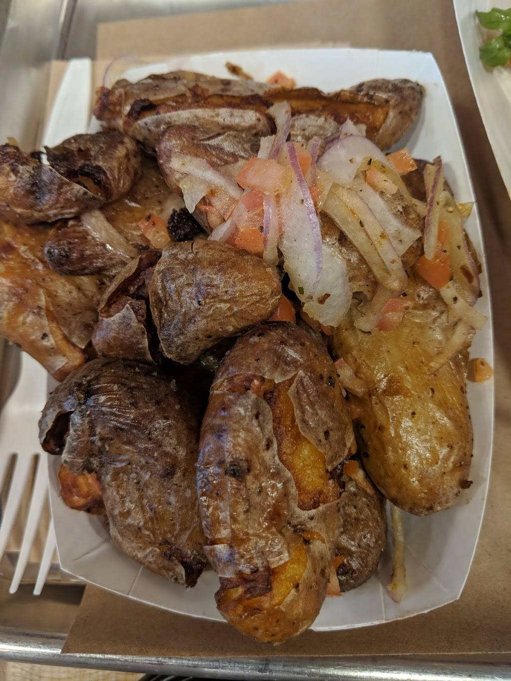 The Dilly Duck Shop | restaurant | 666 Main Ave, Norwalk, CT 06851, USA | 2039560040 OR +1 203-956-0040