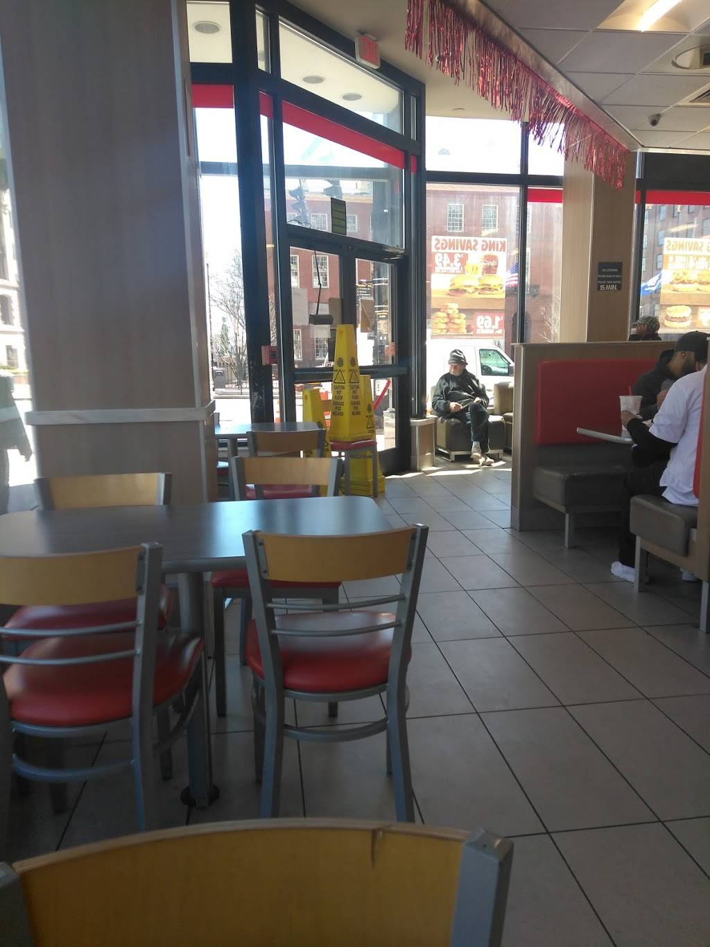 Burger King | restaurant | 811 Main St, Hartford, CT 06103, USA | 8602462442 OR +1 860-246-2442