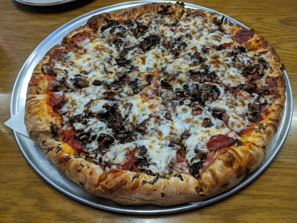 Seniores Pizza | meal takeaway | 940 Monroe St, Santa Clara, CA 95050, USA | 4082612500 OR +1 408-261-2500