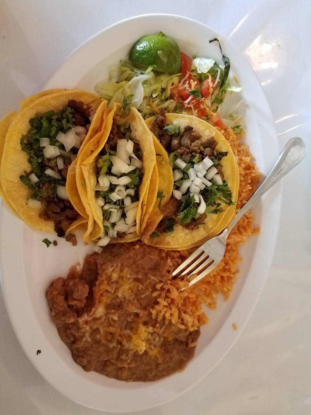 Arambulas Taqueria Mexican Restaurant | restaurant | 1044 O St, Firebaugh, CA 93622, USA | 5596592340 OR +1 559-659-2340