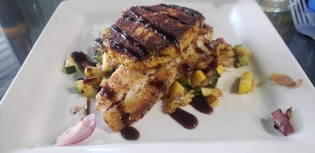 Lolas on the River | restaurant | 1504 Rainbow Dr B, Gadsden, AL 35901, USA | 2564674109 OR +1 256-467-4109