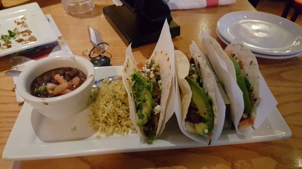 Chilis Grill & Bar | meal takeaway | 1951 S Signal Butte Rd, Mesa, AZ 85209, USA | 4803807264 OR +1 480-380-7264