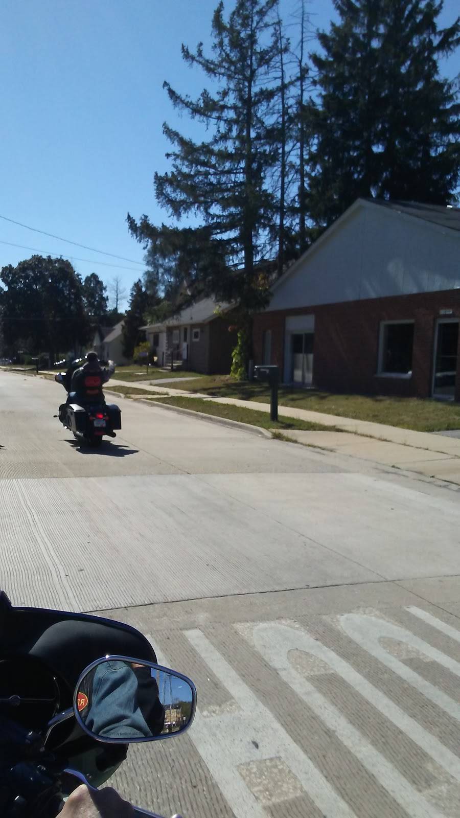 Crossroads Pizza & Subs | meal takeaway | W229 S8680 Clark St, Big Bend, WI 53103, USA | 2626624466 OR +1 262-662-4466