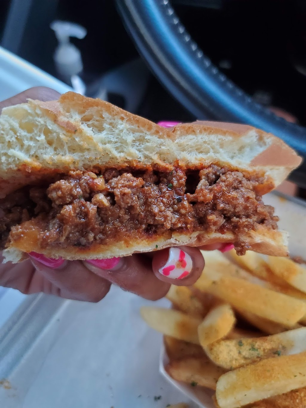 Mr. Q Sloppy Joe LLC | restaurant | 5441 US-51 N, Horn Lake, MS 38637, USA | 6625108393 OR +1 662-510-8393