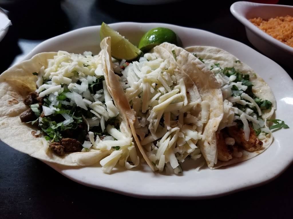 El Tapatio | restaurant | 7900 103rd St #32, Jacksonville, FL 32210, USA | 9047726934 OR +1 904-772-6934