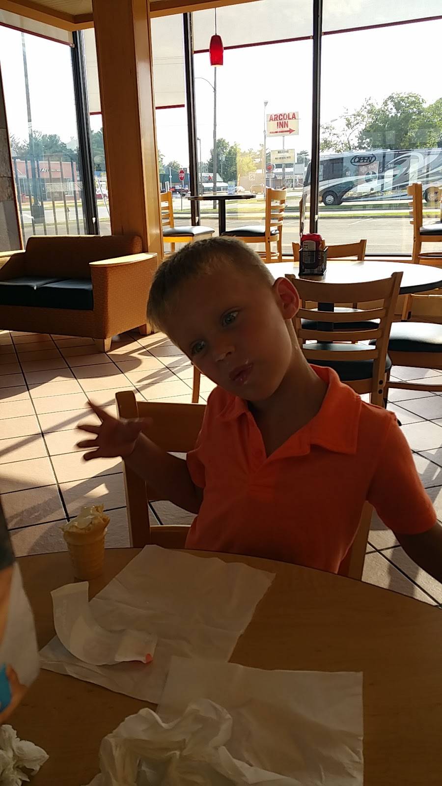 Dairy Queen Grill & Chill | restaurant | 601 E Springfield Rd, Arcola, IL 61910, USA | 2172684236 OR +1 217-268-4236