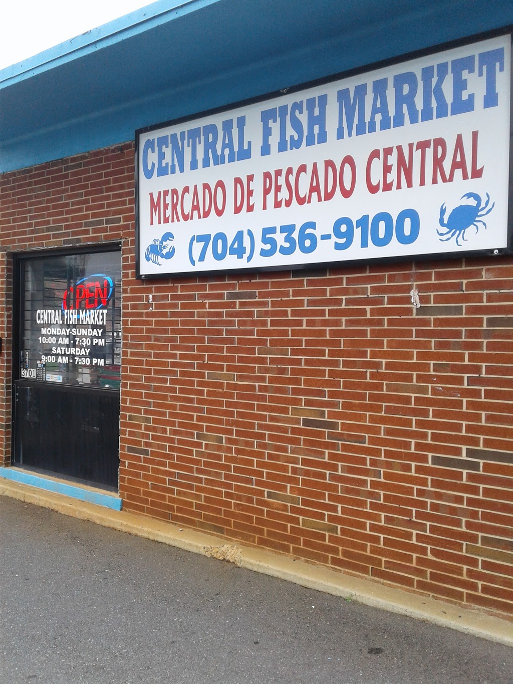 Central Fish Market | meal takeaway | 3701 Central Ave, Charlotte, NC 28205, USA | 7045369100 OR +1 704-536-9100