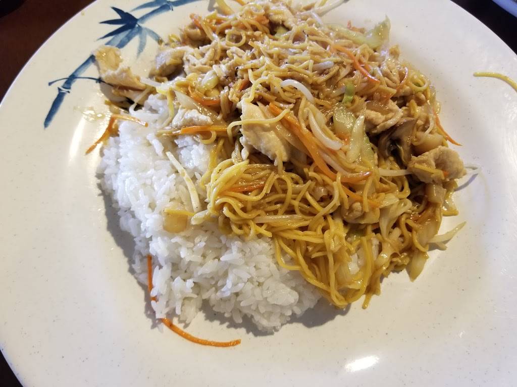 Kwangs Palace | restaurant | 15029 W Thorne Ln SW, Tacoma, WA 98498, USA | 2535814940 OR +1 253-581-4940