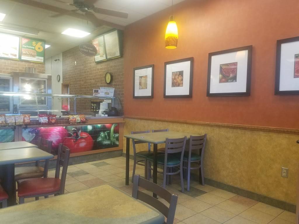 Subway | restaurant | 1503 Wilkins Way Hwy 37, Mitchell, IN 47446, USA | 8128496682 OR +1 812-849-6682