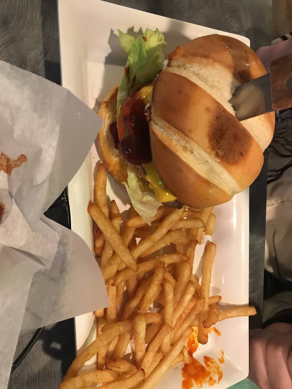 Round Table Clubhouse | meal delivery | 616 NE 81st St, Vancouver, WA 98665, USA | 3605741666 OR +1 360-574-1666