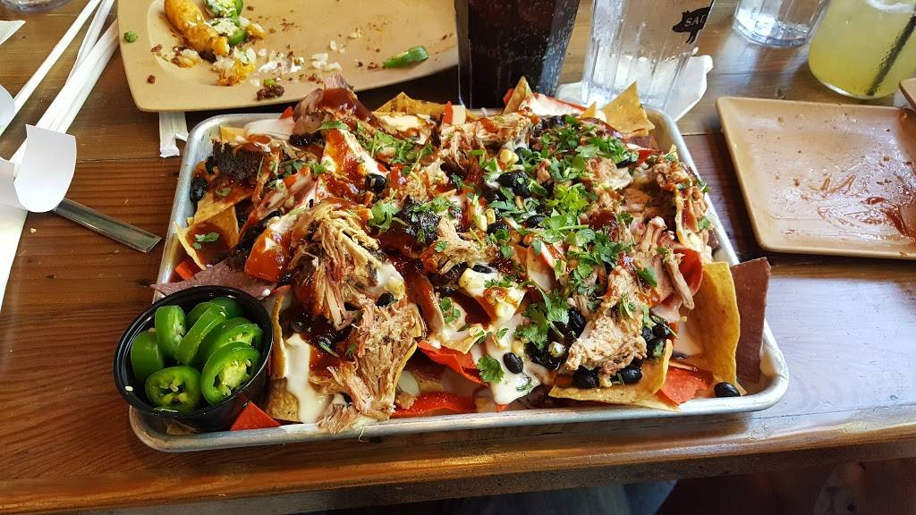 Sauced BBQ & Spirits - Walnut Creek | restaurant | 1410 Locust St, Walnut Creek, CA 94596, USA | 9254335957 OR +1 925-433-5957