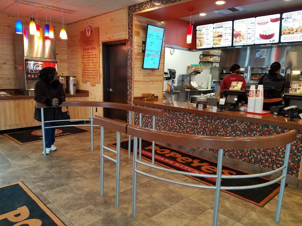 Popeyes Louisiana Kitchen | restaurant | 13050 Middlebelt Rd, Livonia, MI 48150, USA | 7347729462 OR +1 734-772-9462