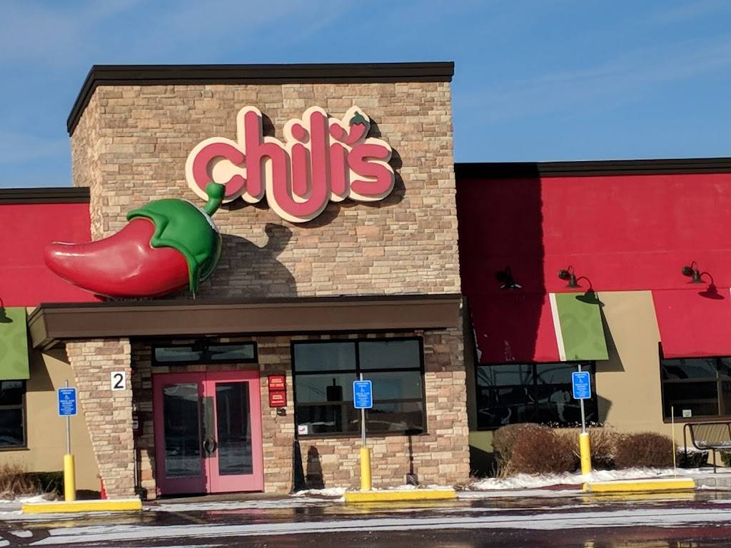 Chilis Grill & Bar | meal takeaway | 2 Plaza Way, Plymouth, MA 02360, USA | 5087472138 OR +1 508-747-2138