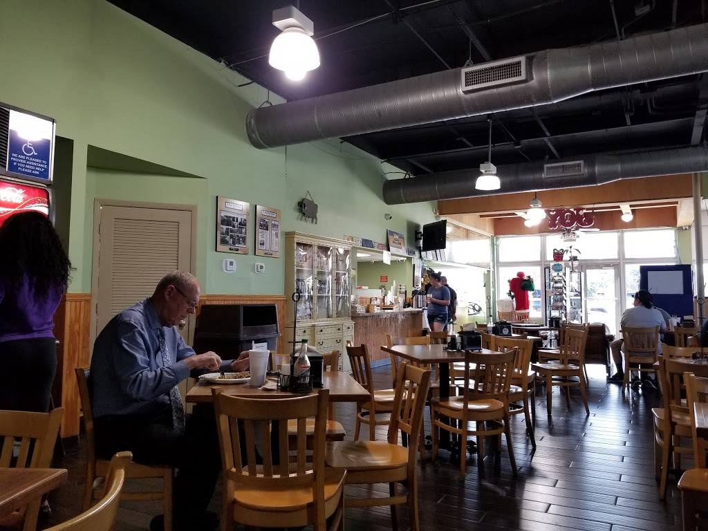 Mervis Cafe | cafe | 402 S 5th St, Fort Pierce, FL 34950, USA | 7724626600 OR +1 772-462-6600
