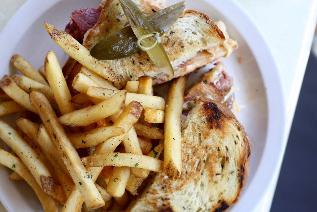 Murphys Irish Pub & Restaurant | restaurant | 464 1st St E, Sonoma, CA 95476, USA | 7079350660 OR +1 707-935-0660