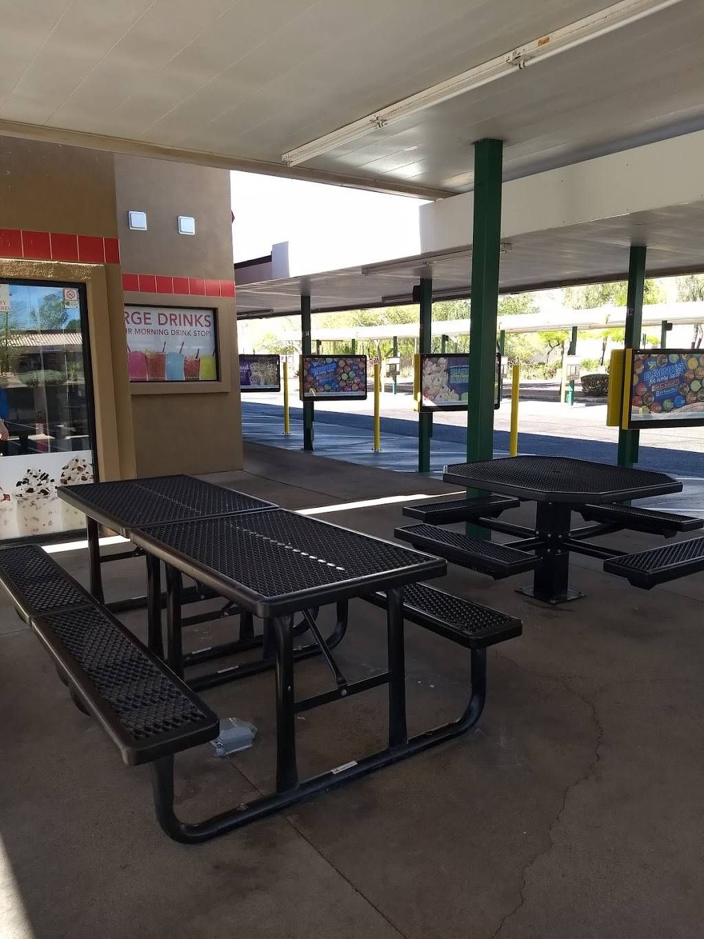 Sonic Drive-In | restaurant | 3411 W Union Hills Dr, Phoenix, AZ 85027, USA | 6027898949 OR +1 602-789-8949