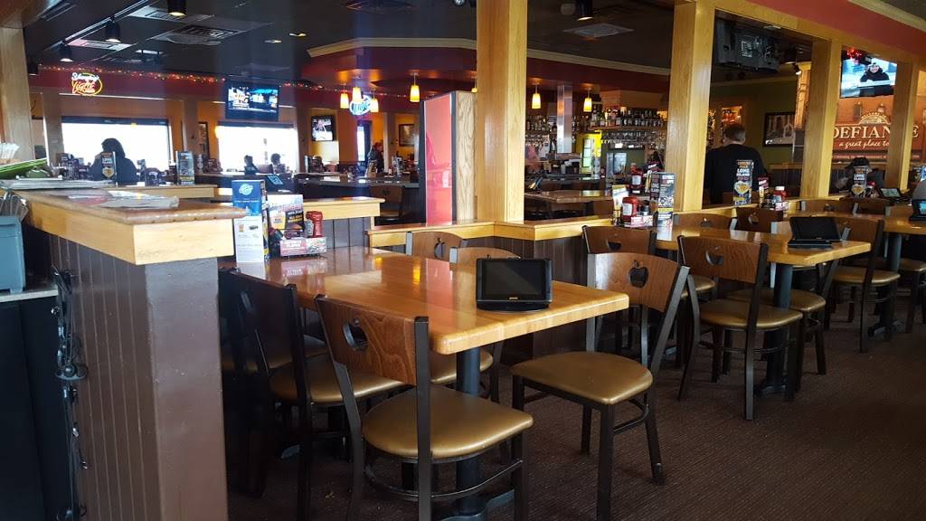 Applebees Grill + Bar | restaurant | 1003 N Clinton St, Defiance, OH 43512, USA | 4197842279 OR +1 419-784-2279