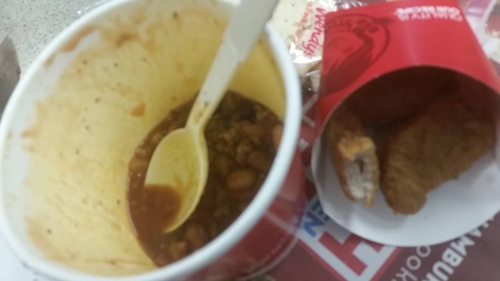 Wendys | restaurant | 4910 Washington Ave, Racine, WI 53406, USA | 2626348373 OR +1 262-634-8373