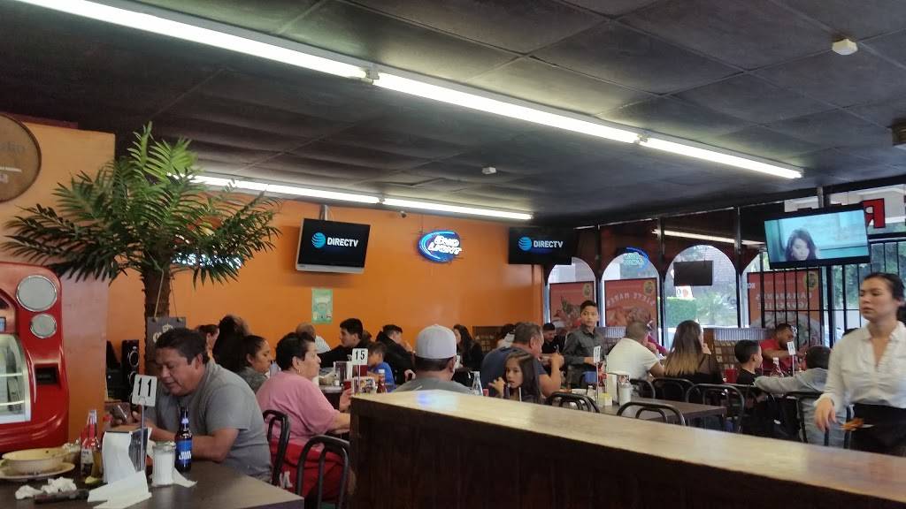 Birrieria Guadalajara | restaurant | 15102 Paramount Blvd, Paramount, CA 90723, USA | 5627908492 OR +1 562-790-8492