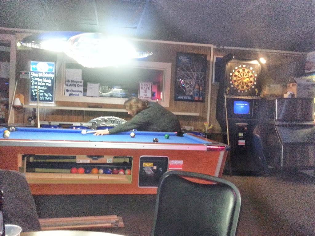 Riff Raffs | restaurant | 2409 English Ave, Indianapolis, IN 46203, USA | 3174232383 OR +1 317-423-2383