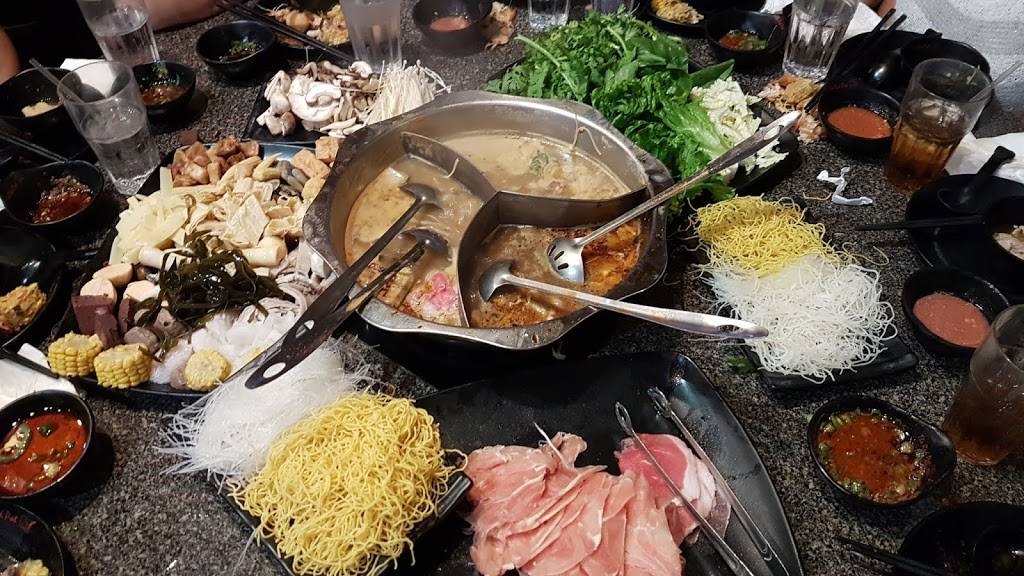 The Red Pot | restaurant | 12119 Brookhurst St, Garden Grove, CA 92840, USA | 7146367168 OR +1 714-636-7168