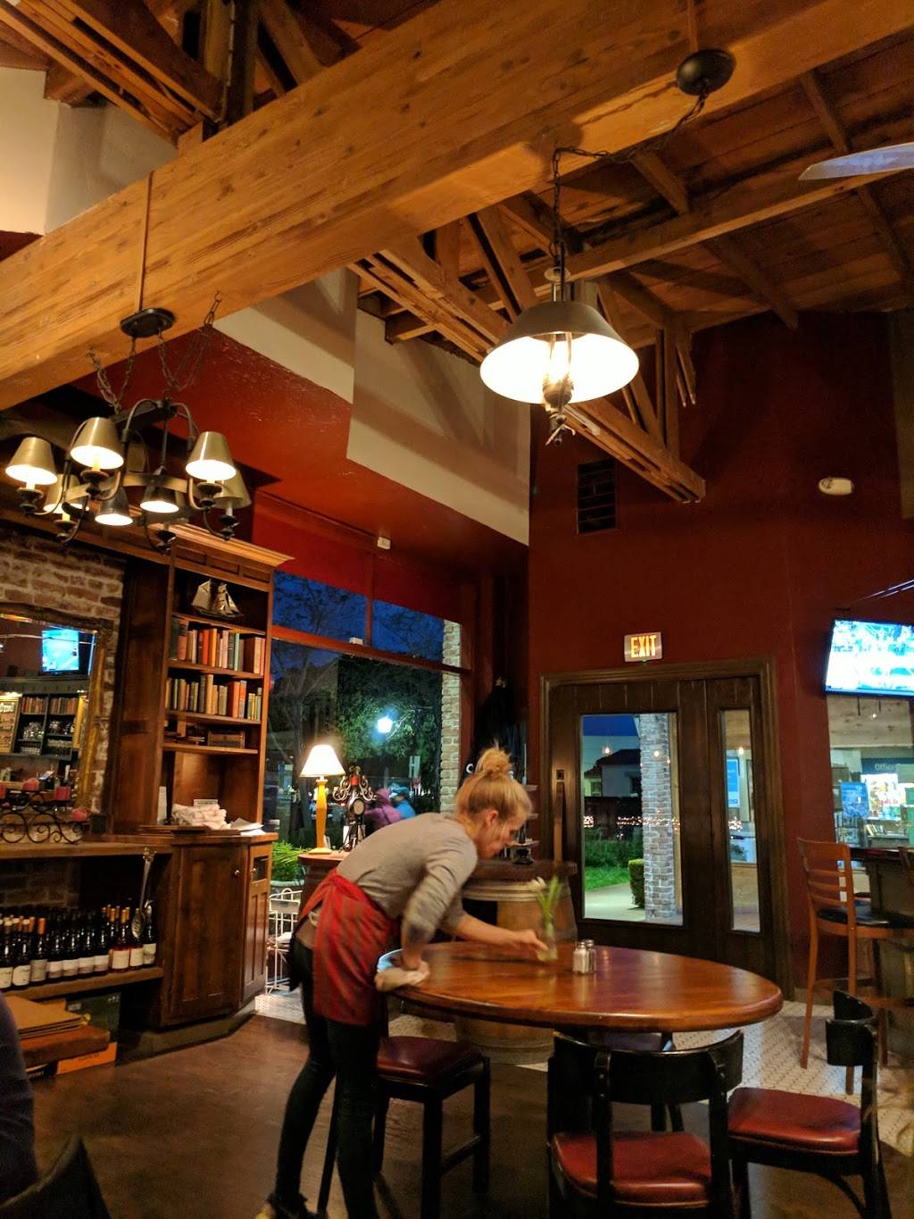 Melville Tavern | restaurant | 484 Washington St, Monterey, CA 93940, USA | 8316439525 OR +1 831-643-9525