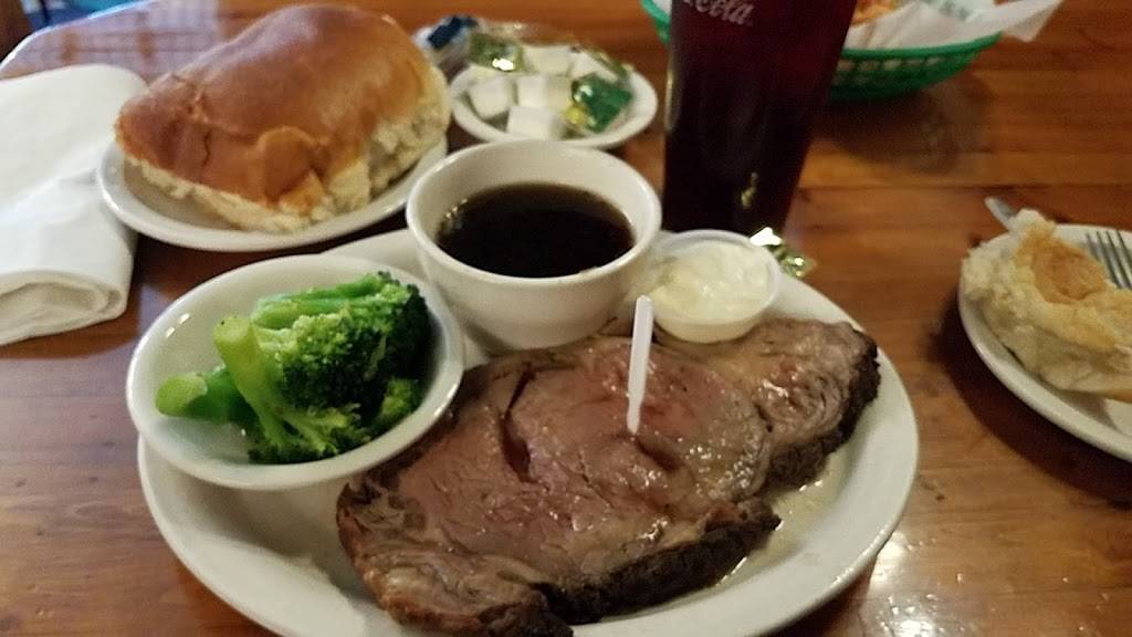 The Friendly Tavern | restaurant | 206 N Paw Paw St, Coloma, MI 49038, USA | 2694683037 OR +1 269-468-3037