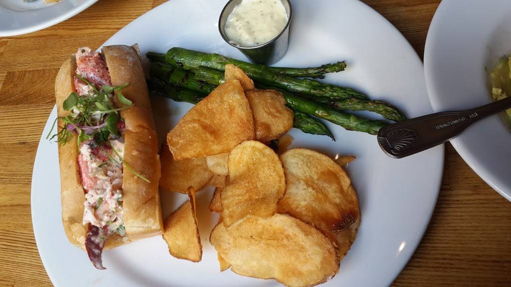 RockN Fish Restaurant | restaurant | 120 Manhattan Beach Blvd, Manhattan Beach, CA 90266, USA | 3103799900 OR +1 310-379-9900