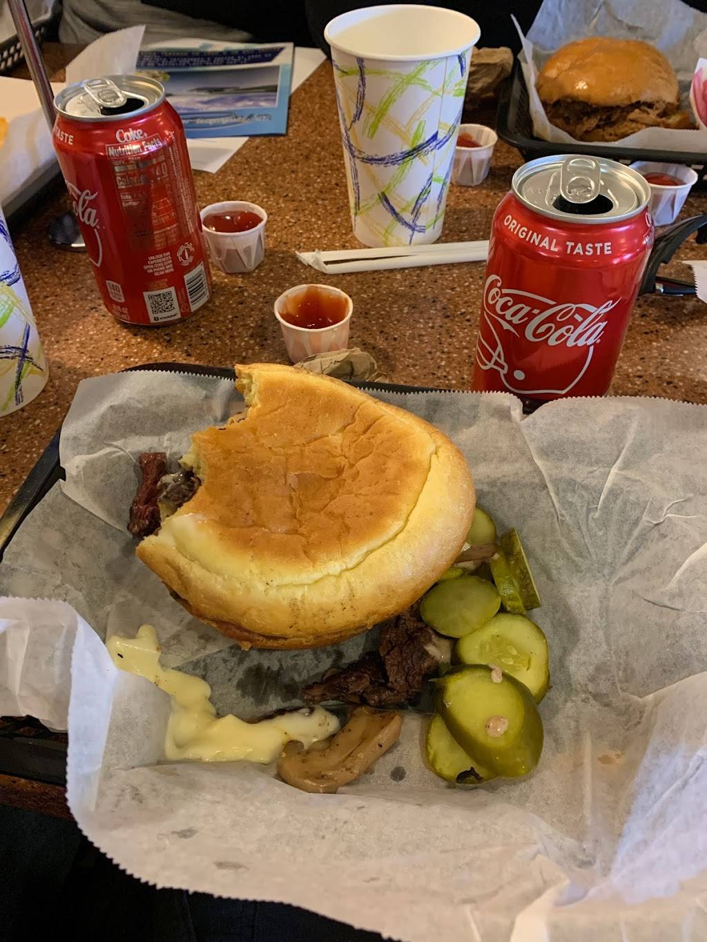 Smoke Shack BBQ & Burgers | restaurant | 126 Airport Rd, West Milford, NJ 07480, USA | 9735066769 OR +1 973-506-6769