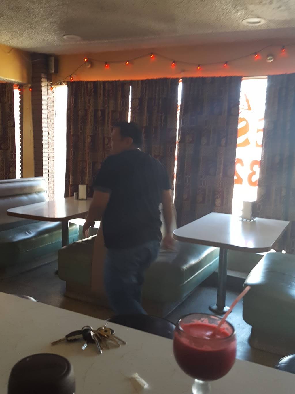 La Ramada Restaurant | restaurant | 6330 Santa Fe Ave, Huntington Park, CA 90255, USA | 3235877378 OR +1 323-587-7378