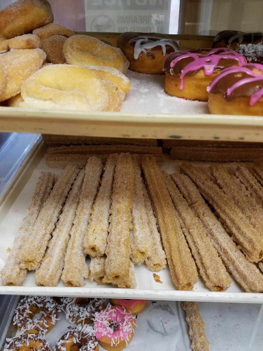 Mr Churro | bakery | 2333 W National Ave, Milwaukee, WI 53204, USA | 4143899511 OR +1 414-389-9511