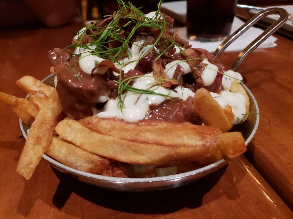 Le Cellier Steakhouse | restaurant | 1510 N Avenue, Orlando, FL 32830, USA | 4079393463 OR +1 407-939-3463