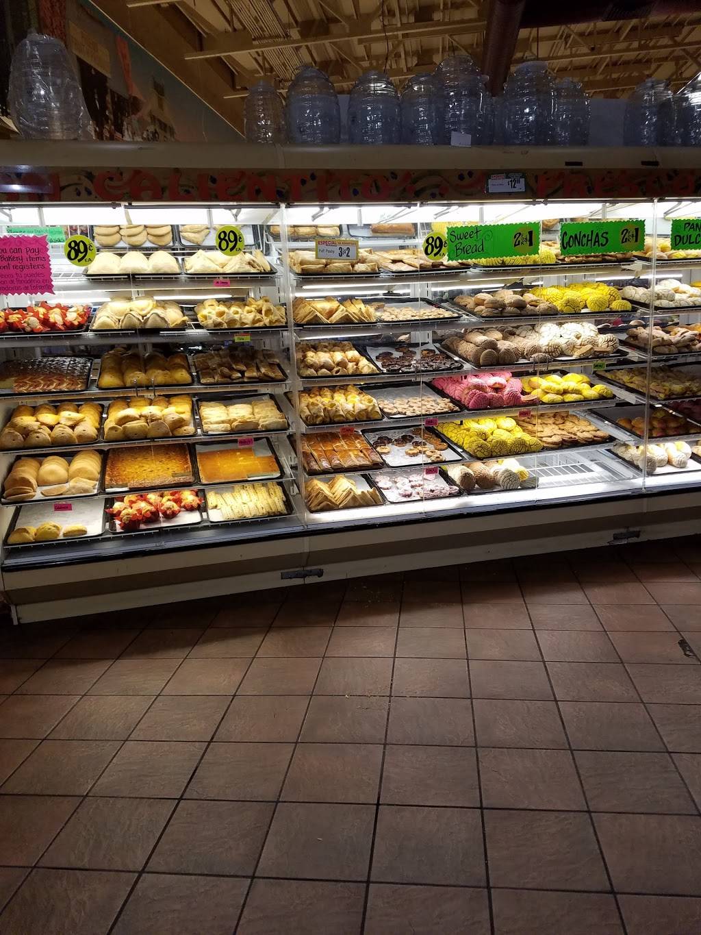 Los Altos Ranch Market | bakery | 3415 W Glendale Ave, Phoenix, AZ 85051, USA | 6028410346 OR +1 602-841-0346