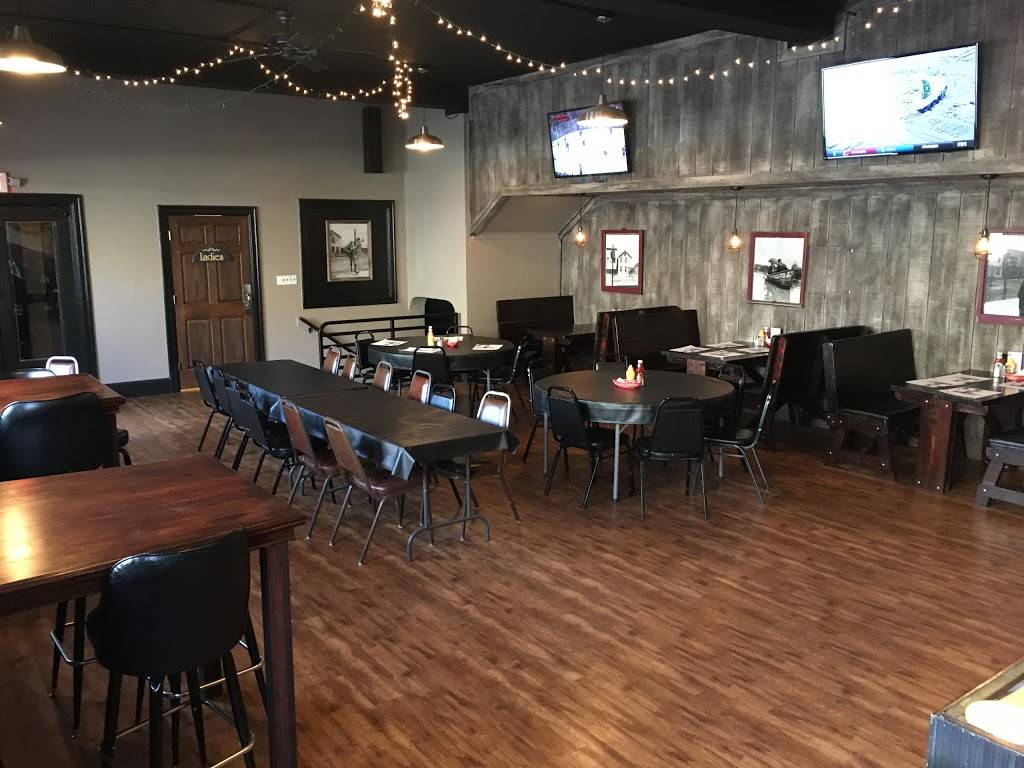 Black Horse Tavern | restaurant | 100 W Liberty St, Girard, OH 44420, United States | 3305455500 OR +1 330-545-5500