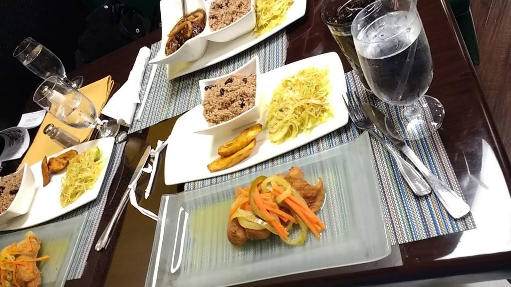 Flavaz | restaurant | 6467 US-301, Riverview, FL 33578, USA | 8134885114 OR +1 813-488-5114