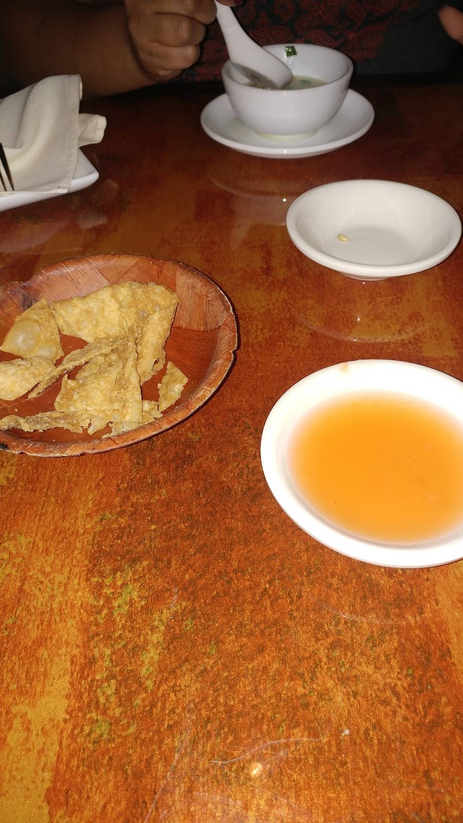 Mandarin Court | restaurant | 660 Woodbury Glassboro Rd #5, Sewell, NJ 08080, USA | 8564686893 OR +1 856-468-6893