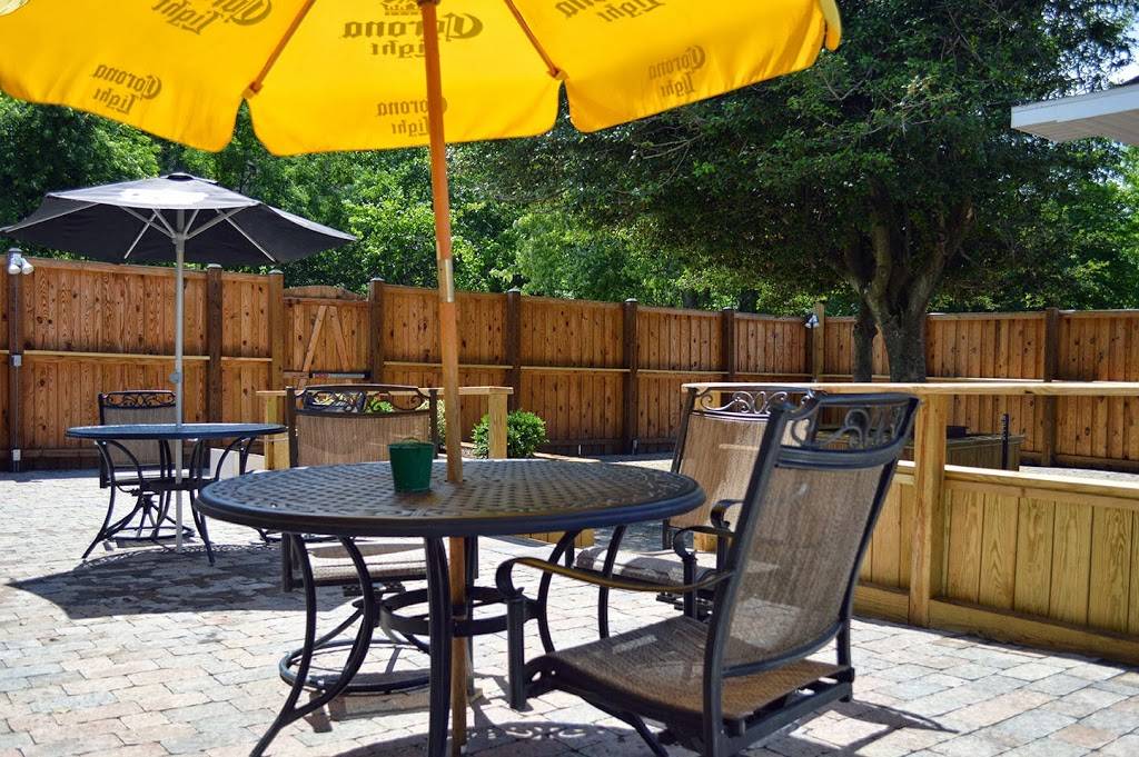 The Office Bar & Grill | restaurant | 2801 Mountain Rd, Pasadena, MD 21122, USA | 4102556540 OR +1 410-255-6540