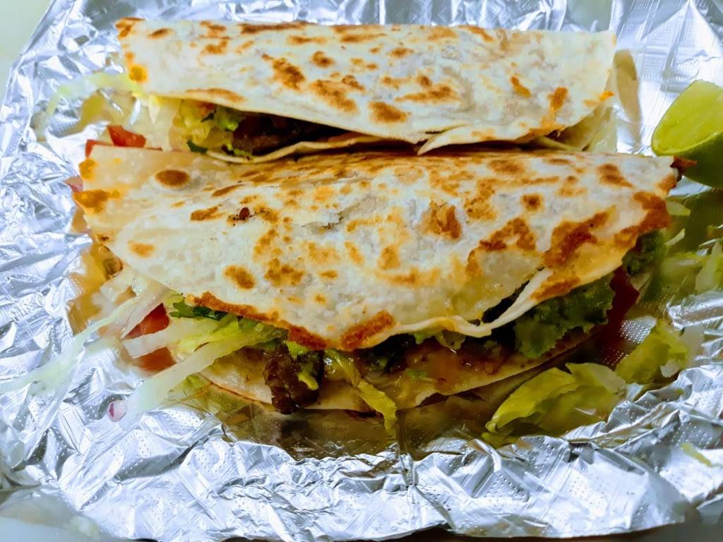 La Chismosa Mariscos | restaurant | 1401 Eraste Landry Rd, Lafayette, LA 70506, USA | 3374438024 OR +1 337-443-8024