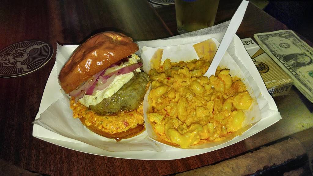 AB Gustos Bar & Grill | restaurant | 2115 Plainfield Rd, Crest Hill, IL 60403, USA | 8157444159 OR +1 815-744-4159