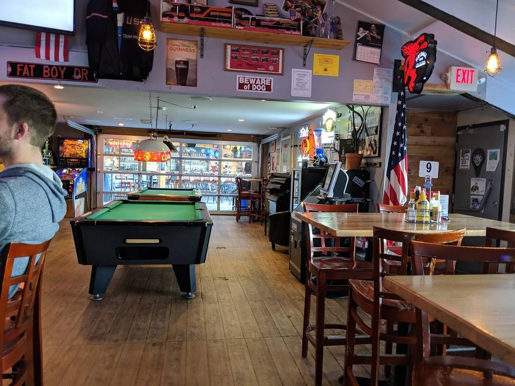 Dirty Dogs Roadhouse | restaurant | 17999 W Colfax Ave, Golden, CO 80401, USA | 3033843644 OR +1 303-384-3644