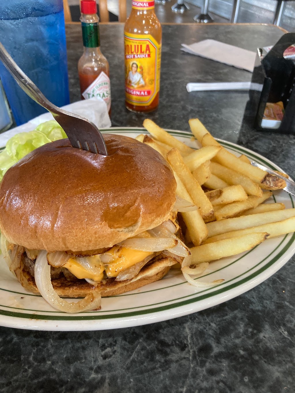 84th Classic Cafe | restaurant | 1650 S 84th St, West Allis, WI 53214, USA | 4149889827 OR +1 414-988-9827