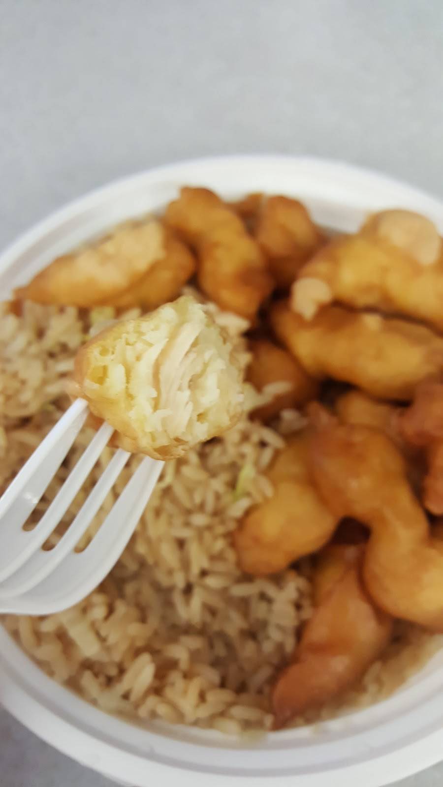 Mr. Ginger | restaurant | 1017 Main Ave, De Pere, WI 54115, USA | 9203388889 OR +1 920-338-8889